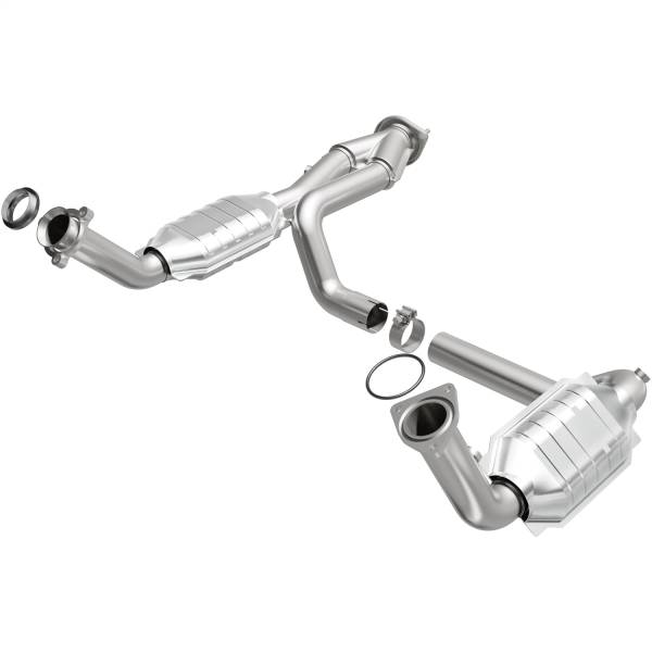 MagnaFlow Exhaust Products - HM Grade Direct-Fit Catalytic Converter | 93419