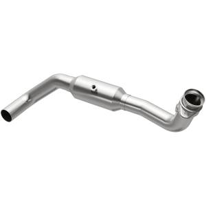 MagnaFlow Exhaust Products - California Direct-Fit Catalytic Converter | 5551694