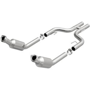 MagnaFlow Exhaust Products - HM Grade Direct-Fit Catalytic Converter | 24151
