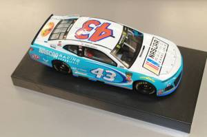 Petty's Garage Exclusives - PG Apparel and Lifestyle - Petty's Garage - Bubba Wallace 2018 NASCAR Racing Experience 43 Diecast Car 1:24 Scale