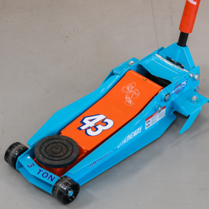 Strongway Limited Edition Richard Petty Low-Profile Super-Duty Jack, 3-Ton Lift Capacity
